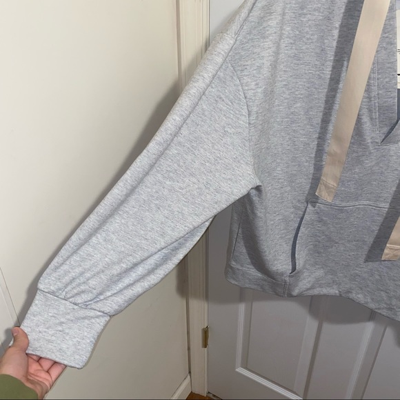 NWT FABLETICS ARIANA GREY HOODIE SIZE LARGE - Picture 6 of 9